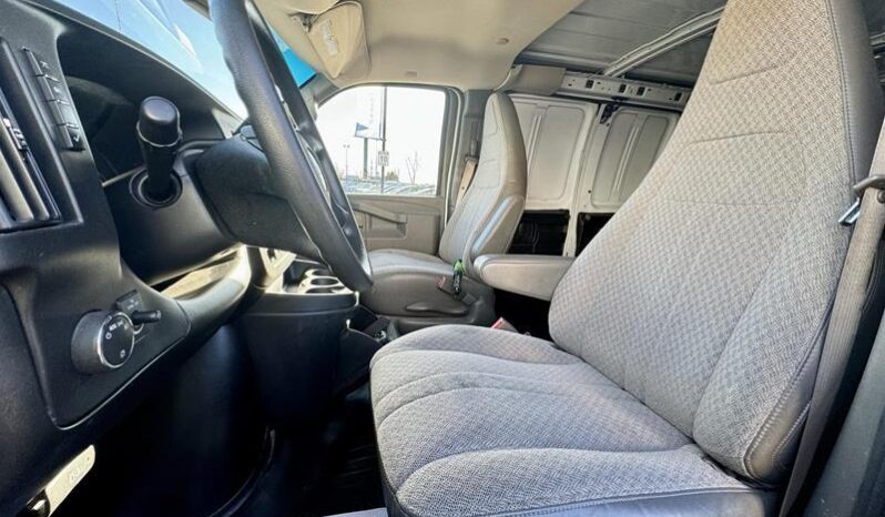 
								2019 GMC Savana 2500 Work Van full									