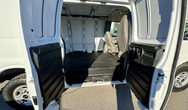 
								2019 GMC Savana 2500 Work Van full									