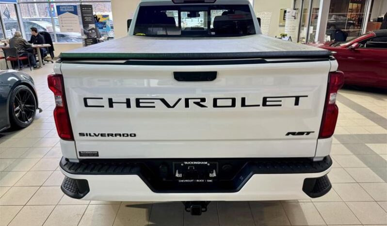 
								2024 Chevrolet Silverado 1500 RST full									