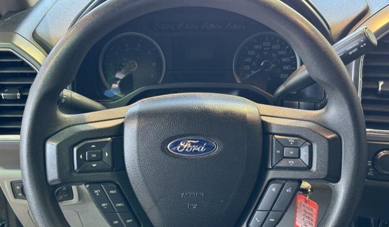 
								2015 Ford F-150 full									