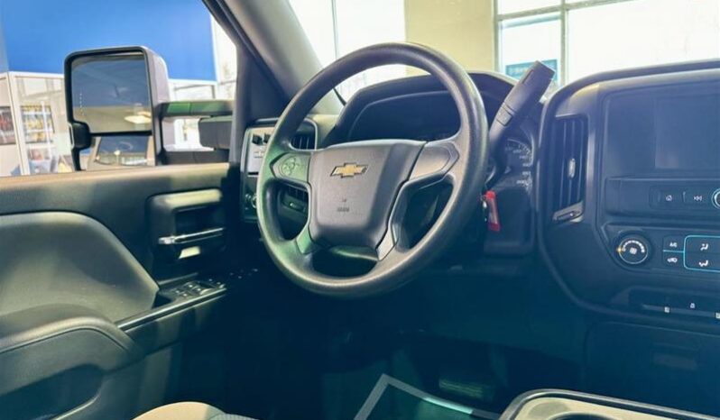
								2017 Chevrolet Silverado 1500 WT full									