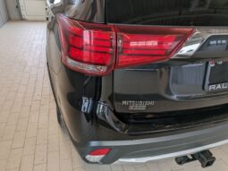 
										2016 Mitsubishi Outlander GT AWD full									