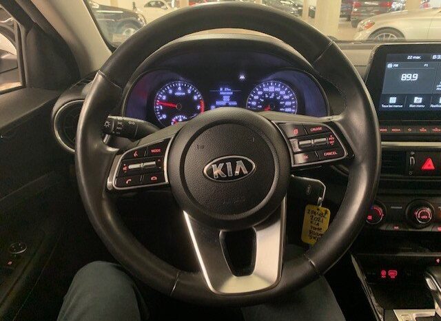 
								2021 Kia Forte Sedan EX IVT full									
