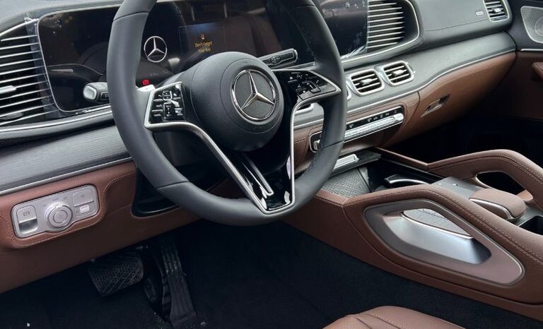
								2024 Mercedes-Benz GLE 450 4MATIC full									