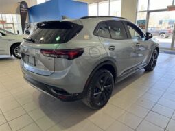 
										2023 Buick Envision Essence full									