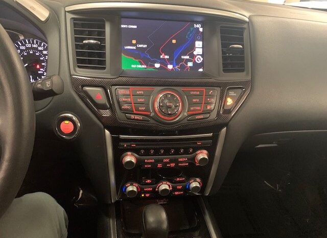 
								2020 Nissan Pathfinder SL Premium V6 4×4 at full									
