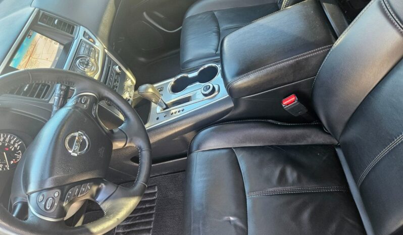 
								2018 Nissan Pathfinder SL full									