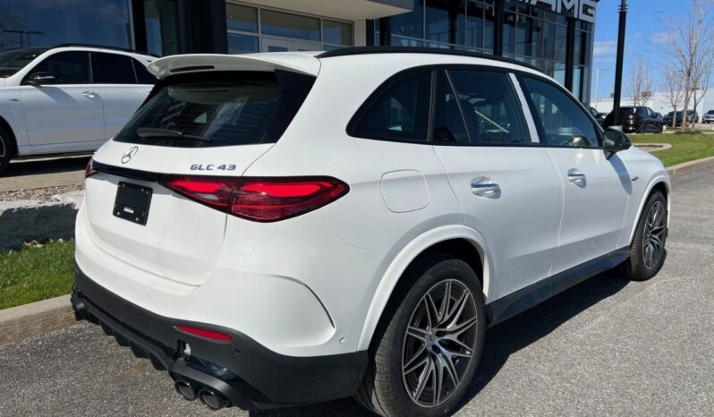 
								2024 Mercedes-Benz GLC AMG 43 4MATIC full									