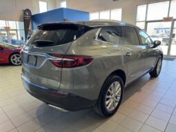 
										2019 Buick Enclave Essence full									