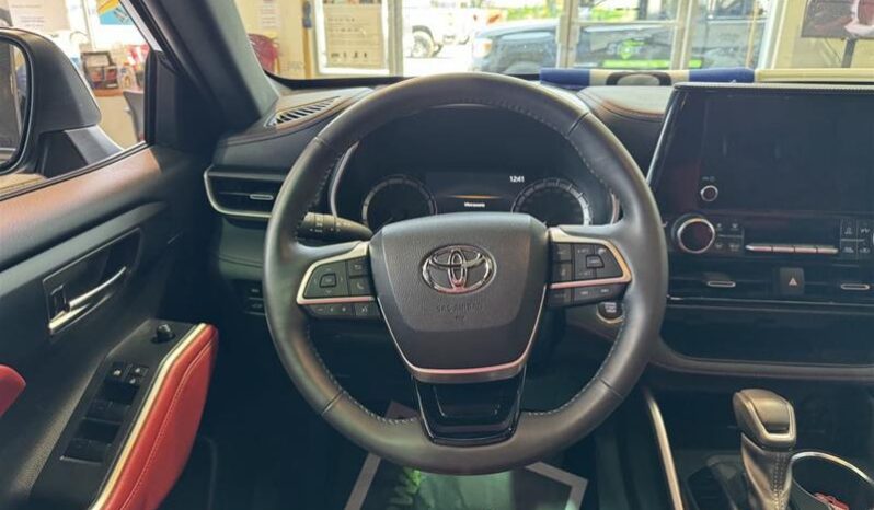 
								2023 Toyota Highlander XSE full									