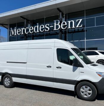 2024 Mercedes-Benz ESprinter 170 Wheelbase High Roof RWD - New Cargo Van - VIN: W1Y4VCHY1RT183320 - Mercedes-Benz Gatineau