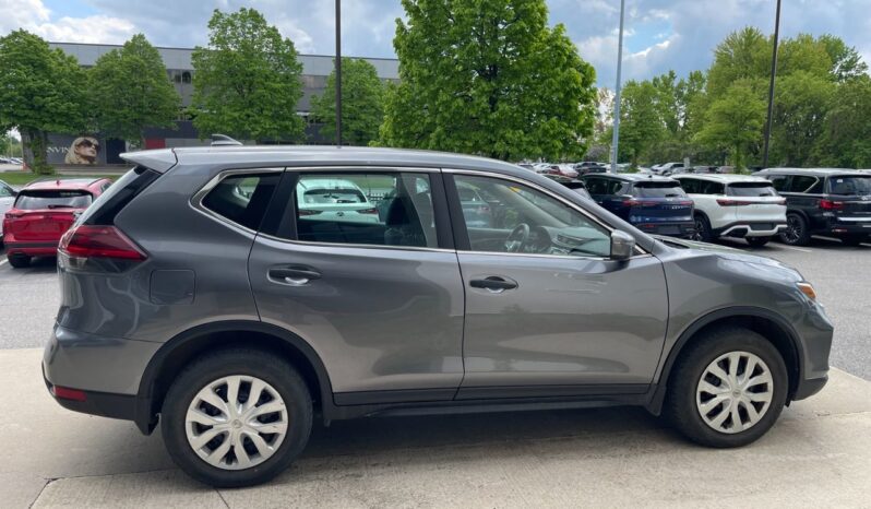 
								2019 Nissan Rogue S full									