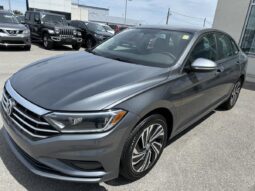 2020 Volkswagen Jetta - Used Sedan - VIN: 3VWGB7BU1LM049028 - Volkswagen de l'Outaouais Gatineau