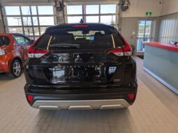 
										2024 Mitsubishi ECLIPSE CROSS SE full									