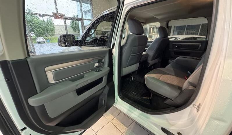 
								2018 RAM 1500 SLT full									