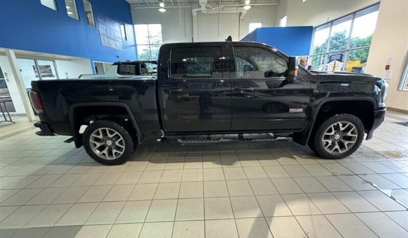 
								2018 GMC Sierra 1500 SLT full									