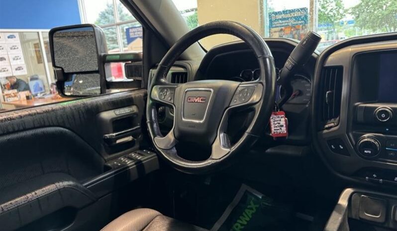 
								2018 GMC Sierra 1500 SLT full									