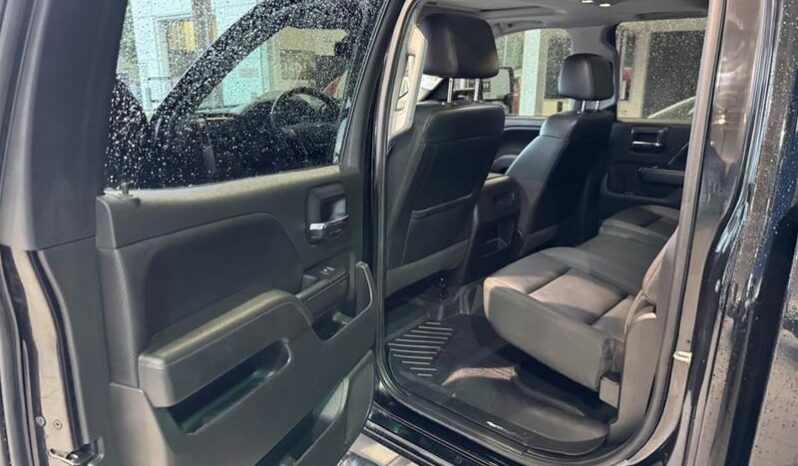 
								2018 GMC Sierra 1500 SLT full									