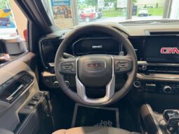 
										2024 GMC Sierra 1500 SLT full									