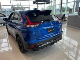 
										2024 Mitsubishi ECLIPSE CROSS full									