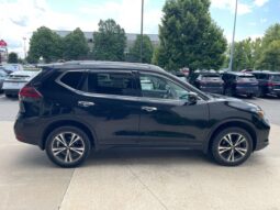 
										2019 Nissan Rogue Sv full									