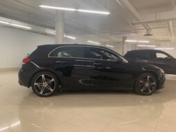 
										2021 Mercedes-Benz A250 4MATIC Hatch full									