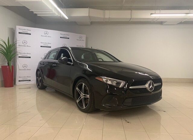 
								2021 Mercedes-Benz A250 4MATIC Hatch full									