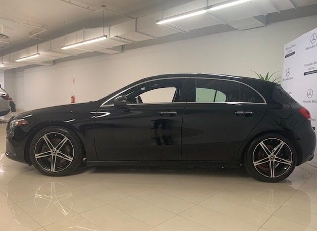 
								2021 Mercedes-Benz A250 4MATIC Hatch full									