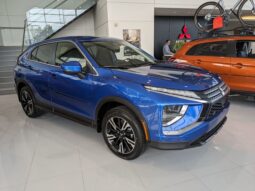 
										2024 Mitsubishi ECLIPSE CROSS ES full									