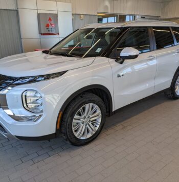 2024 Mitsubishi Outlander Plug-In Hybrid LE - New SUV - VIN: JA4T5VA9XRZ628966 - Rallye Mitsubishi Gatineau