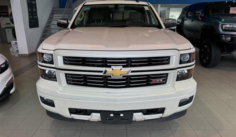 
								2015 Chevrolet Silverado 1500 2LZ full									