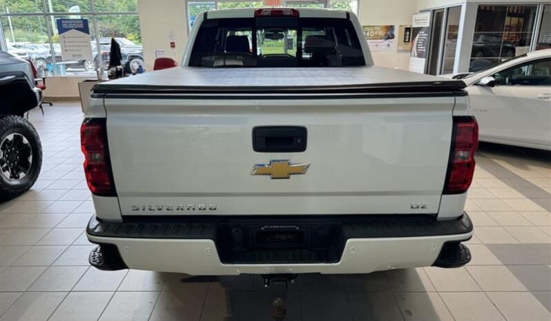 
								2015 Chevrolet Silverado 1500 2LZ full									