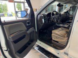 
										2015 Chevrolet Silverado 1500 2LZ full									