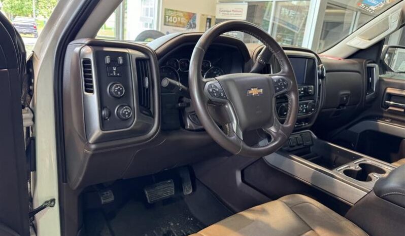 
								2015 Chevrolet Silverado 1500 2LZ full									