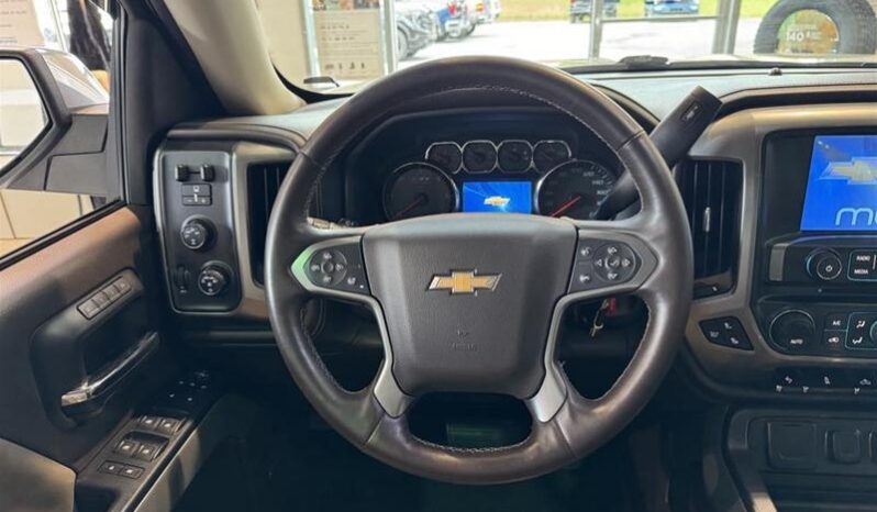 
								2015 Chevrolet Silverado 1500 2LZ full									