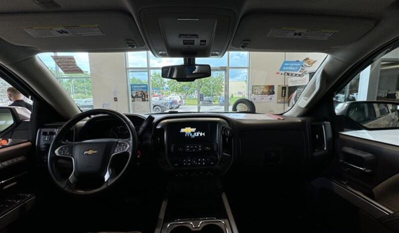 
								2015 Chevrolet Silverado 1500 2LZ full									