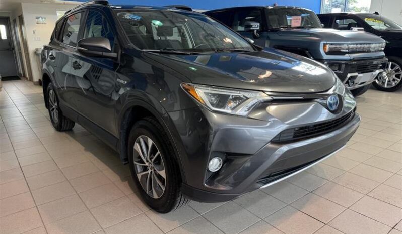 
								2018 Toyota RAV4 Hybrid LE+ full									