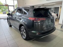 
										2018 Toyota RAV4 Hybrid LE+ full									