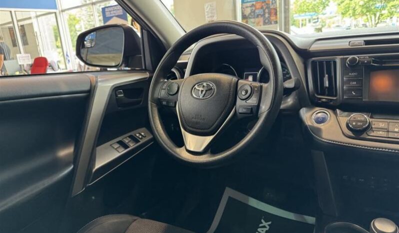 
								2018 Toyota RAV4 Hybrid LE+ full									