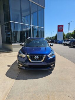 
										2019 Nissan Kicks SR full									