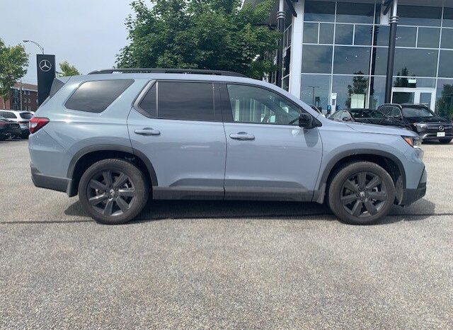 
								2025 Honda Pilot Black Edition full									