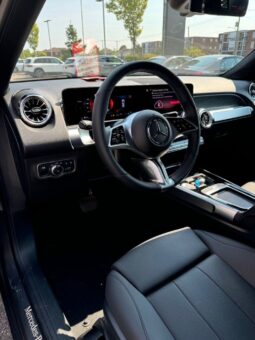 
										2025 Mercedes-Benz GLB 250 4MATIC full									