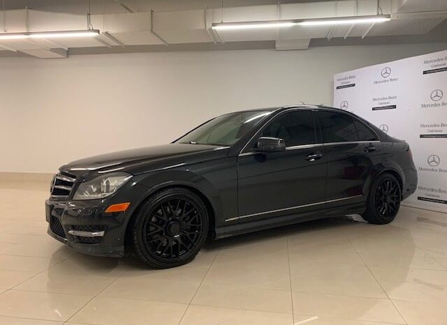 
								2014 Mercedes-Benz C300 4MATIC Sedan full									