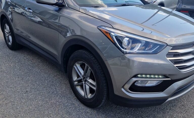 
								2017 Hyundai Santa Fe Sport Premium full									