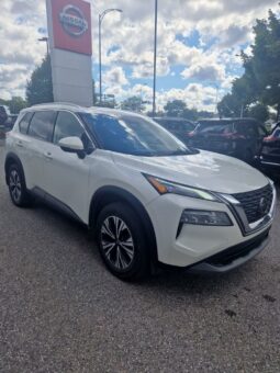 
										2021 Nissan Rogue SV full									