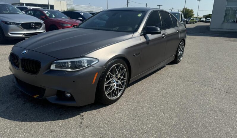 
								2013 BMW 335 Xdrive Sedan Luxury full									