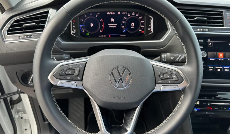 
								2023 Volkswagen Tiguan Comfortline 4MOTION full									