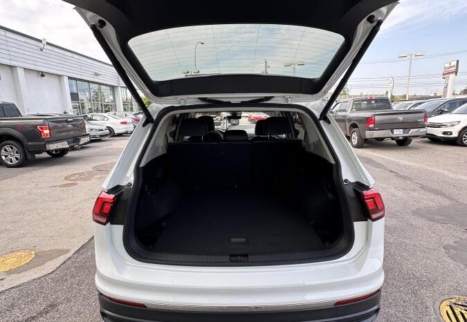 
								2023 Volkswagen Tiguan Comfortline 4MOTION full									