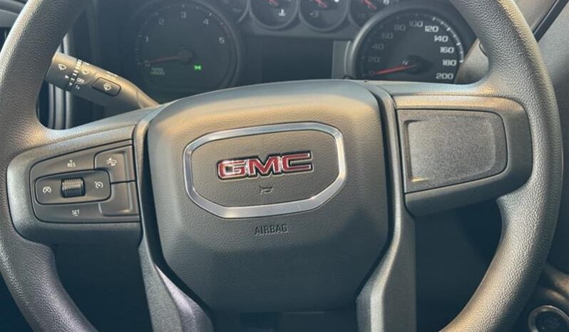 
								2024 GMC Sierra 2500HD Pro full									