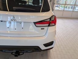 
										2021 Mitsubishi RVR LE AWD full									